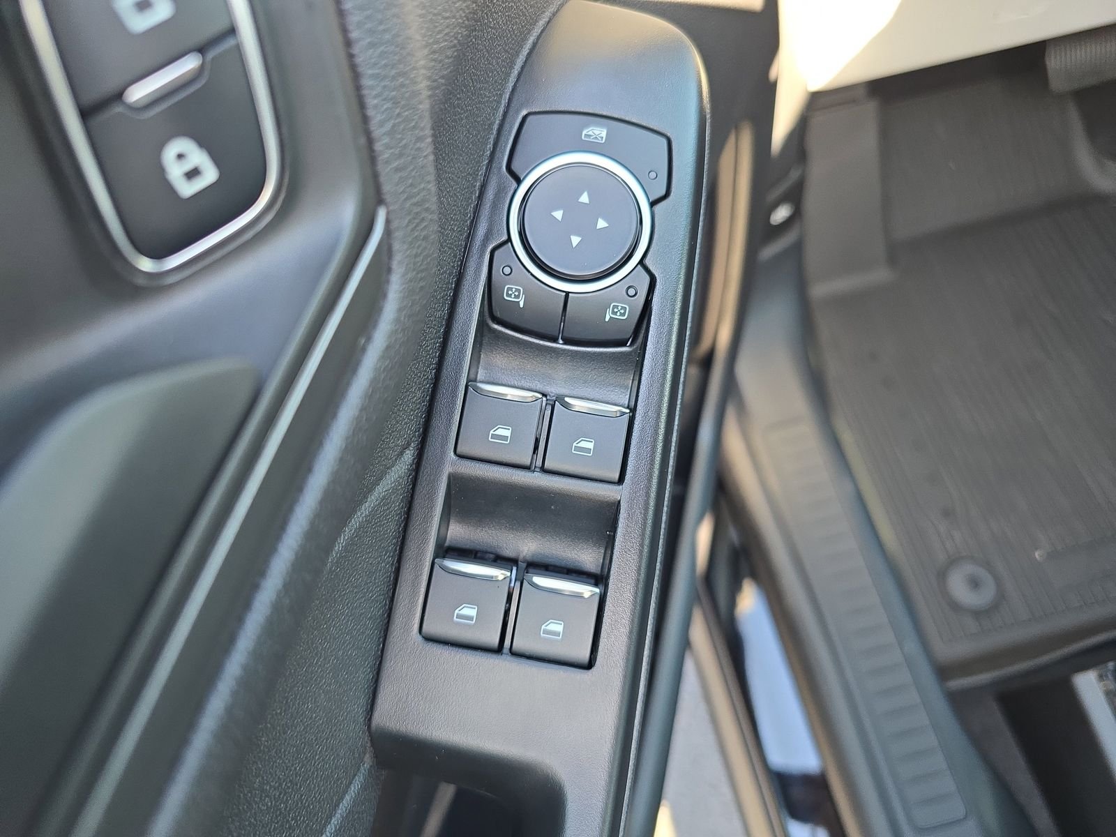 New 2026 Agate Black Metallic Ford Active image 13