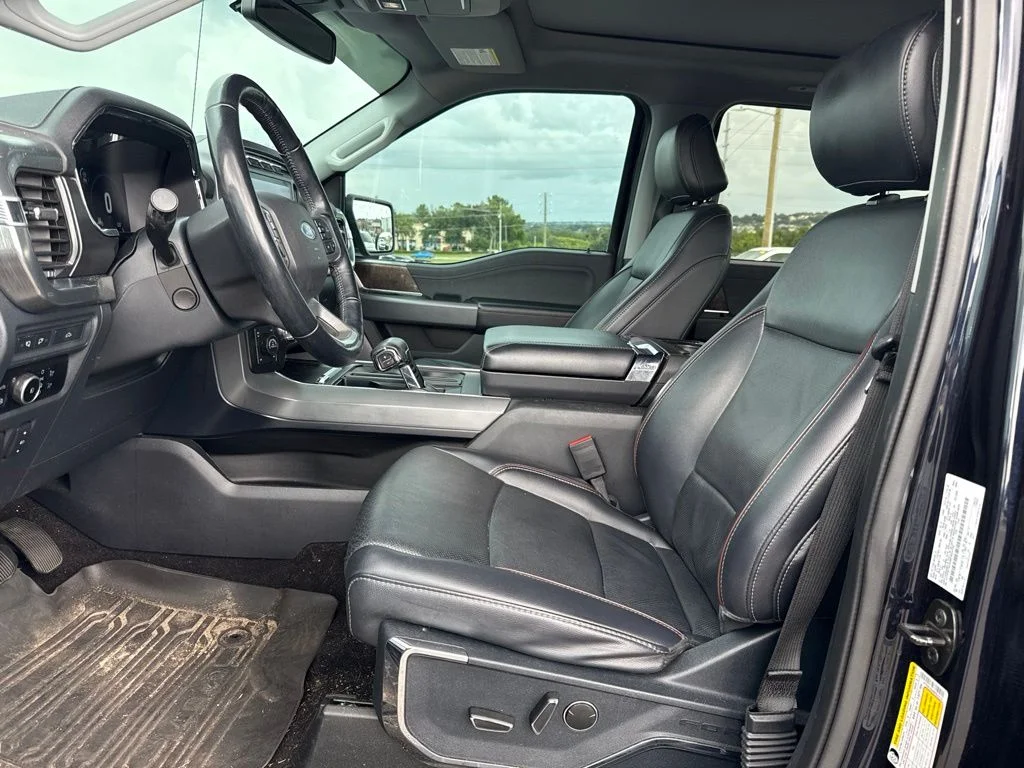 Used 2021 Antimatter Blue Metallic Ford Lariat image 6