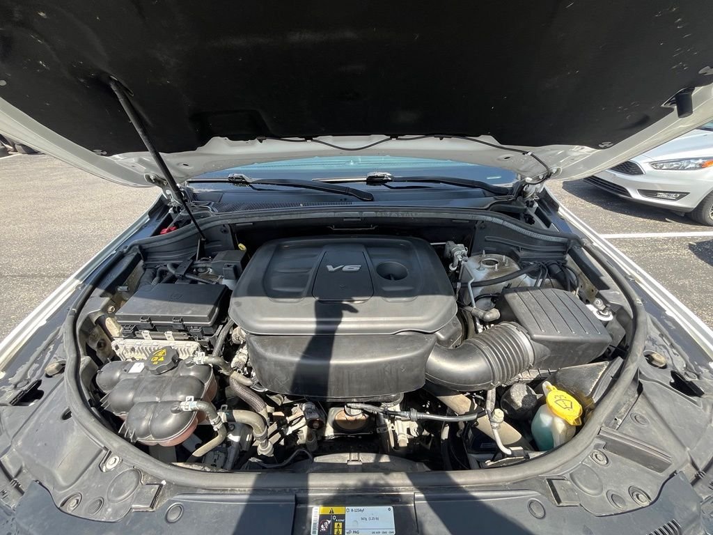 Used 2018 White Jeep Laredo E image 30