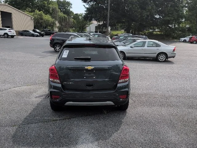 Used 2022 Gray Chevrolet LT image 7