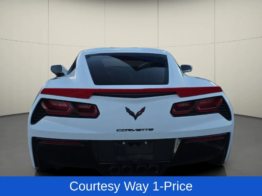 Used 2017 White Chevrolet Stingray image 6