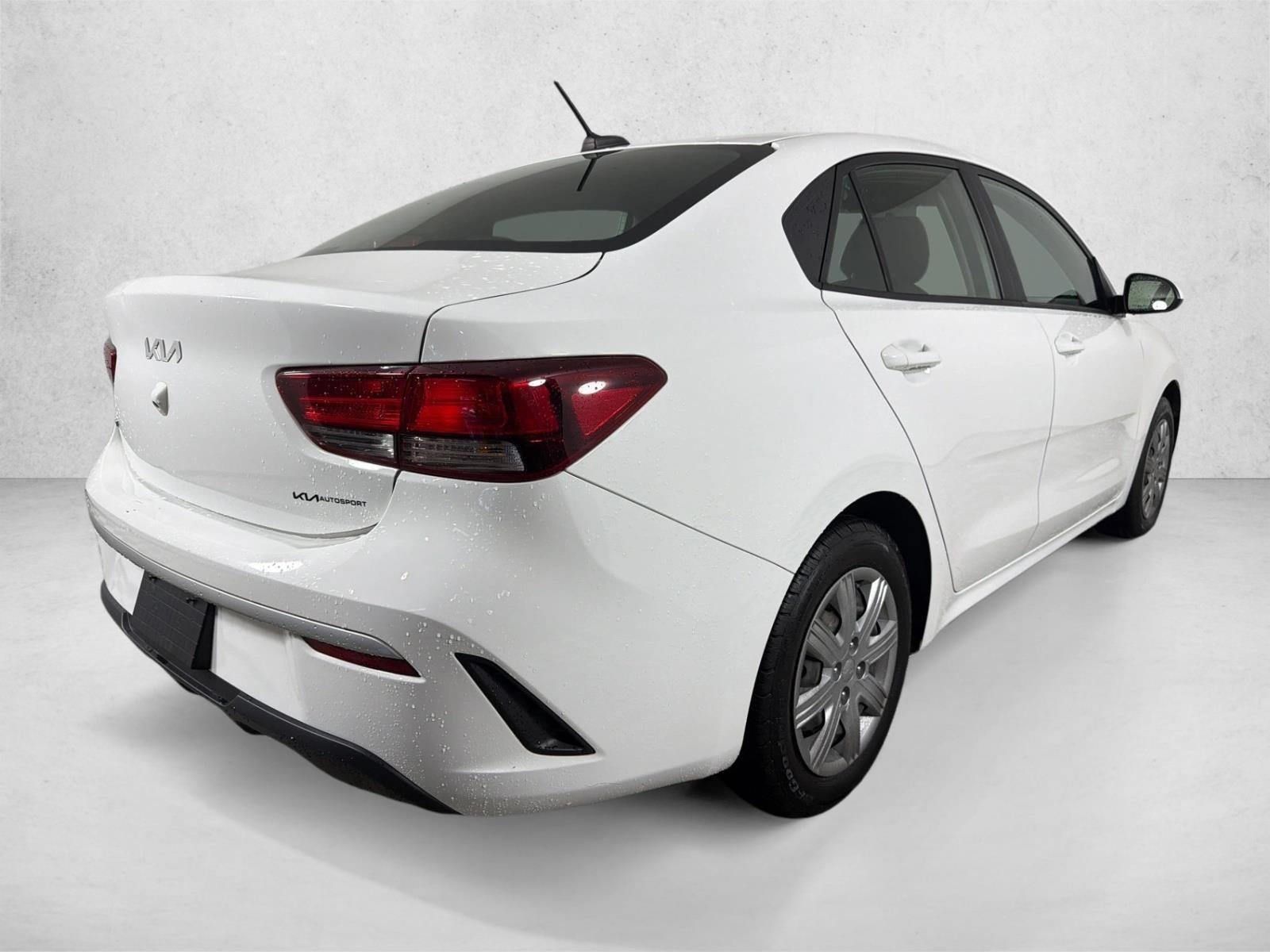 Used 2022 Clear White Kia S image 3