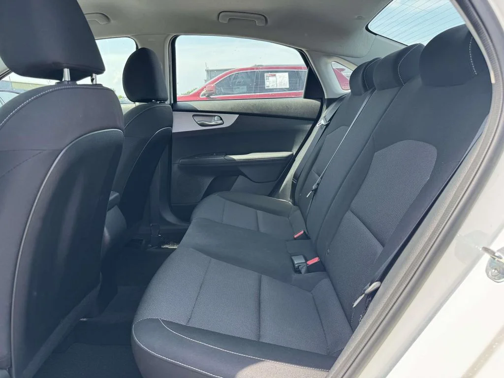 Used 2024 White Kia LXS image 14