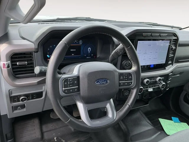 Used 2024 Oxford White Ford XLT image 10