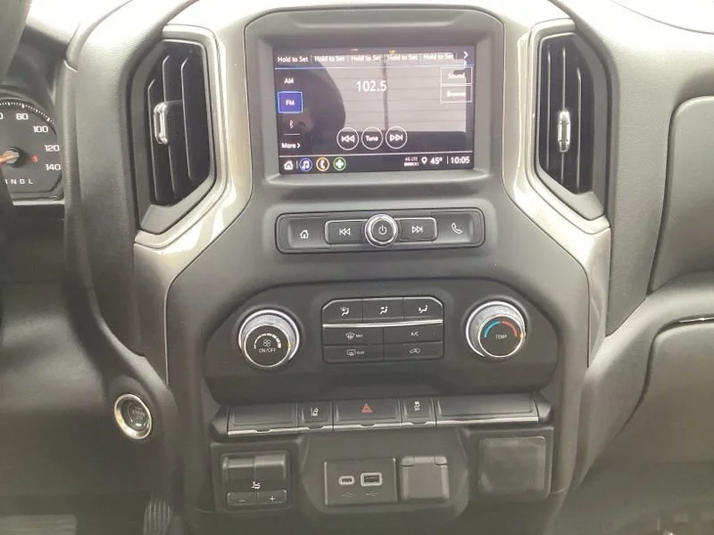 New 2026 Summit White Chevrolet Work Truck image 24