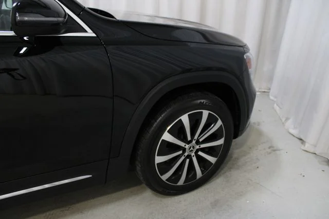 Used 2022  Mercedes-Benz GLB 250 image 38