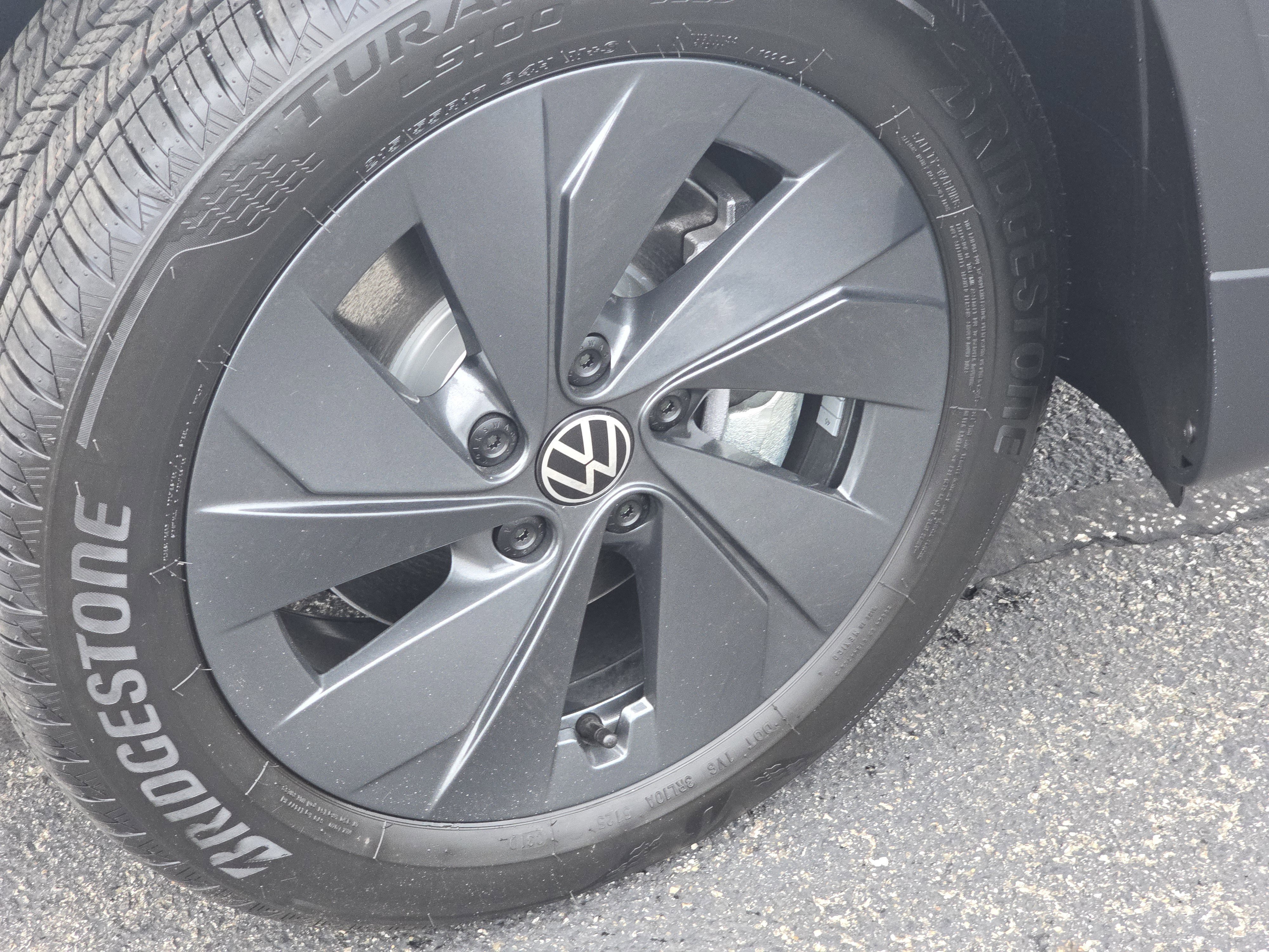 New 2026 Pure White Volkswagen S image 10