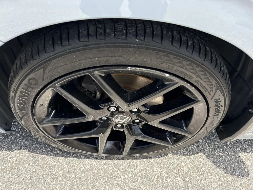 Used 2022  Honda Sport image 11