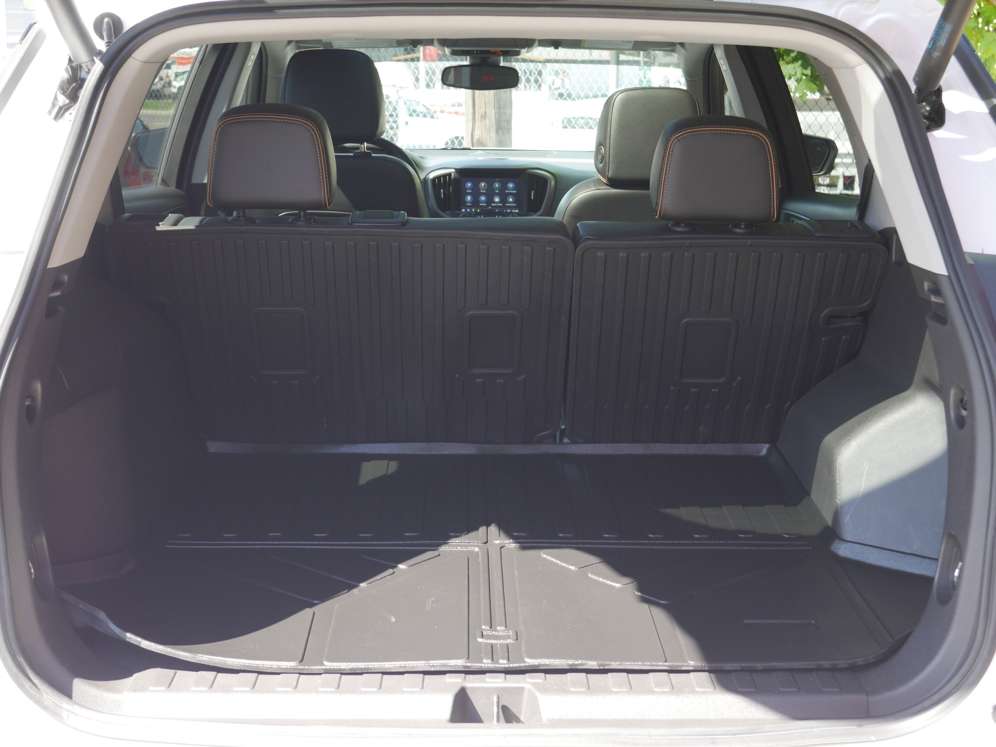Used 2024 Summit White GMC AT4 image 12