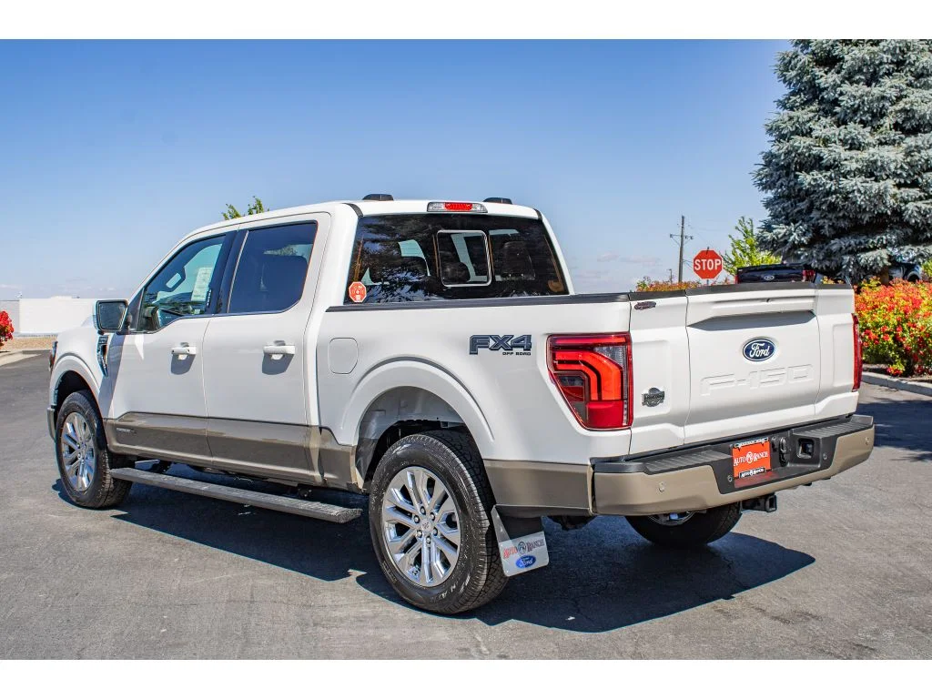 New 2026 Star White Metallic Tri-Coat Ford King Ranch image 6