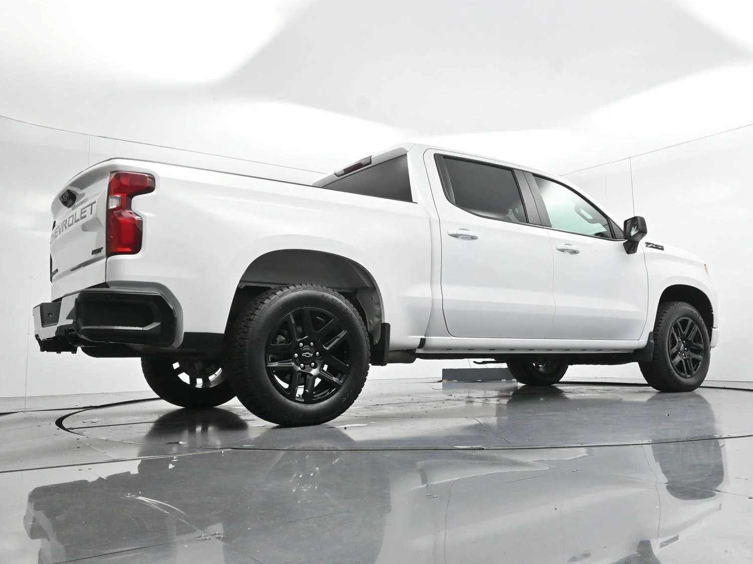 Used 2023 Summit White Chevrolet RST image 46