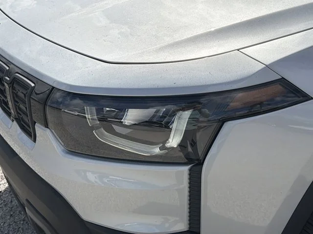 New 2026 Silver Zynith Clearcoat Jeep Laredo image 8
