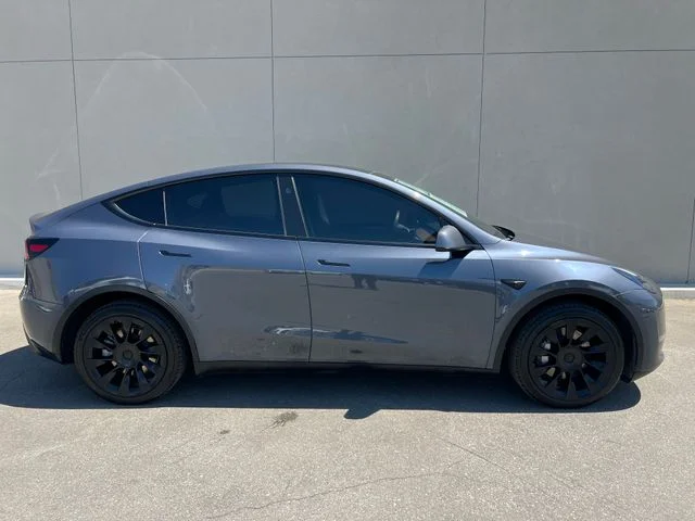 Used 2023 Midnight Silver Metallic Tesla Long Range image 6