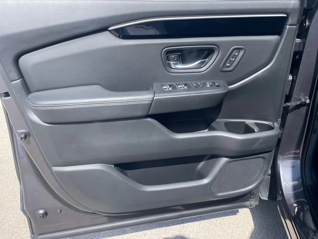 Used 2025 Gray Honda EX-L image 21