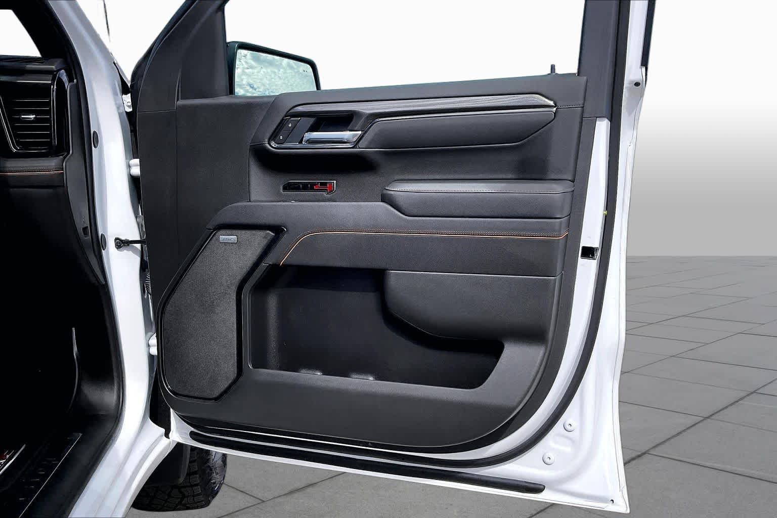 Used 2026 Summit White GMC AT4 image 23