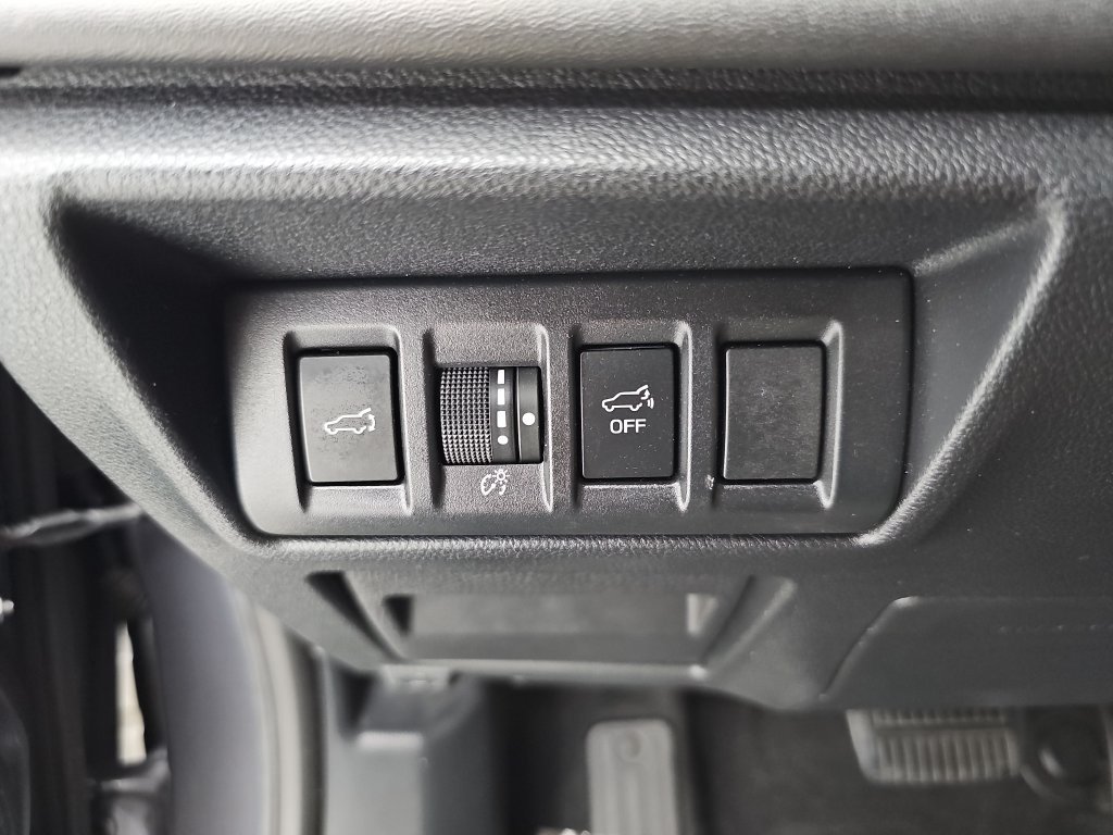 Used 2020 Magnetite Gray Metallic Subaru Touring image 40