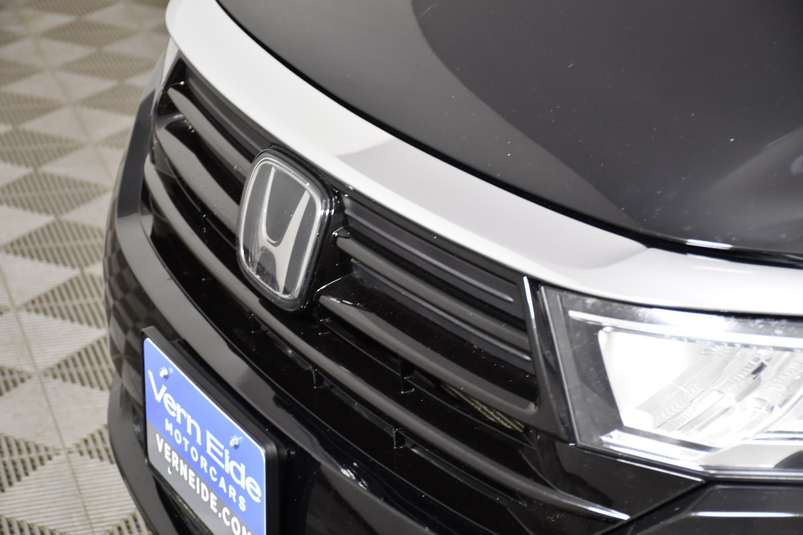 Used 2022 Black Honda Touring image 11