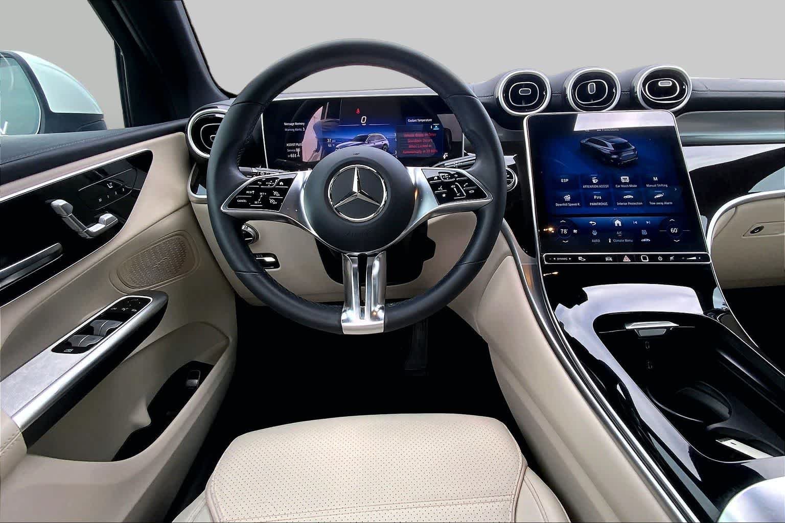 Used 2025 Polar White Mercedes-Benz GLC 300 image 6