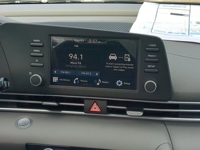 New 2025 White Hyundai SEL Sport image 43