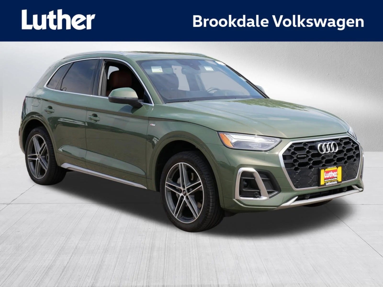 2024 Audi Q5 55 e Premium Plus's photo
