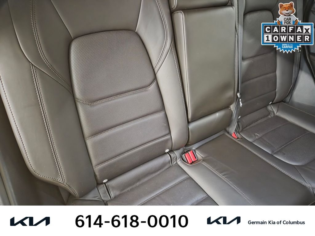 Used 2021 White Mazda Signature image 20