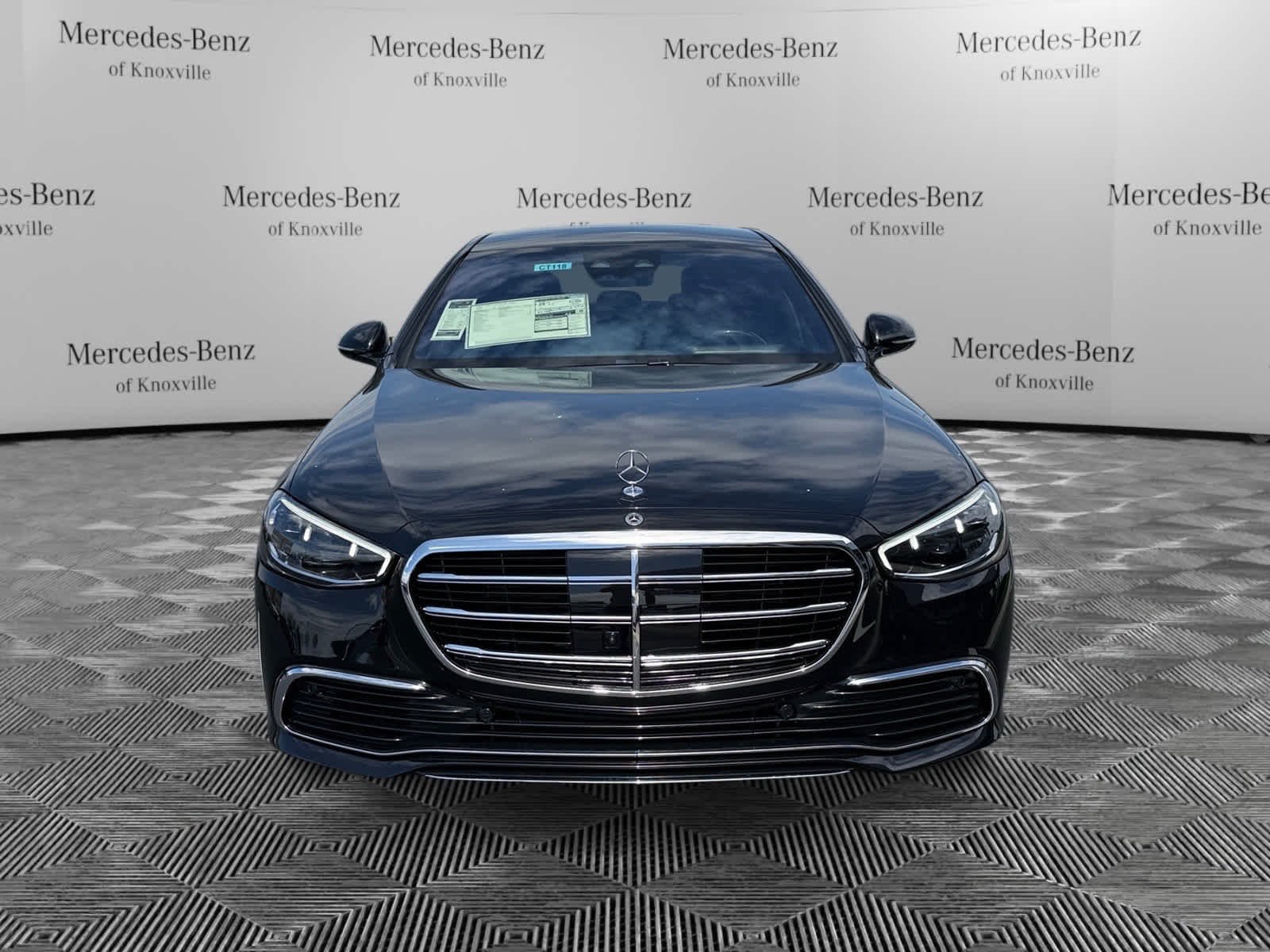 Used 2026 Obsidian Black Metallic Mercedes-Benz S 580 image 8