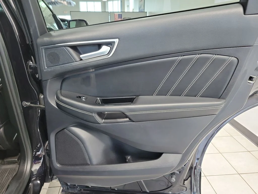 Used 2019 Black Metallic Ford ST image 22