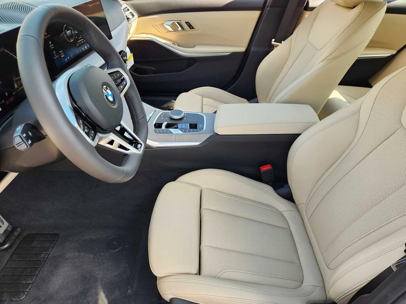 New 2026 Portimao Blue Metallic BMW 330i NA image 4