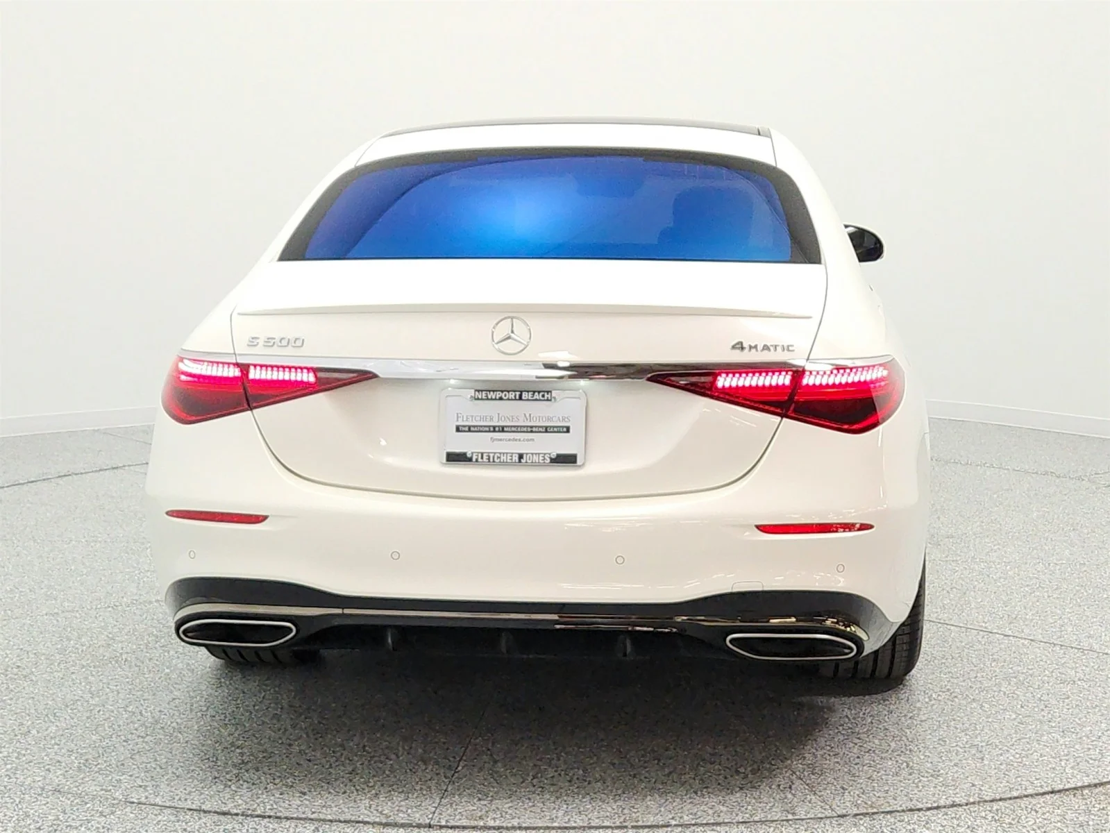 Used 2023 MANUFAKTUR Diamond White Mercedes-Benz S 500 4MATIC® Sedan image 6