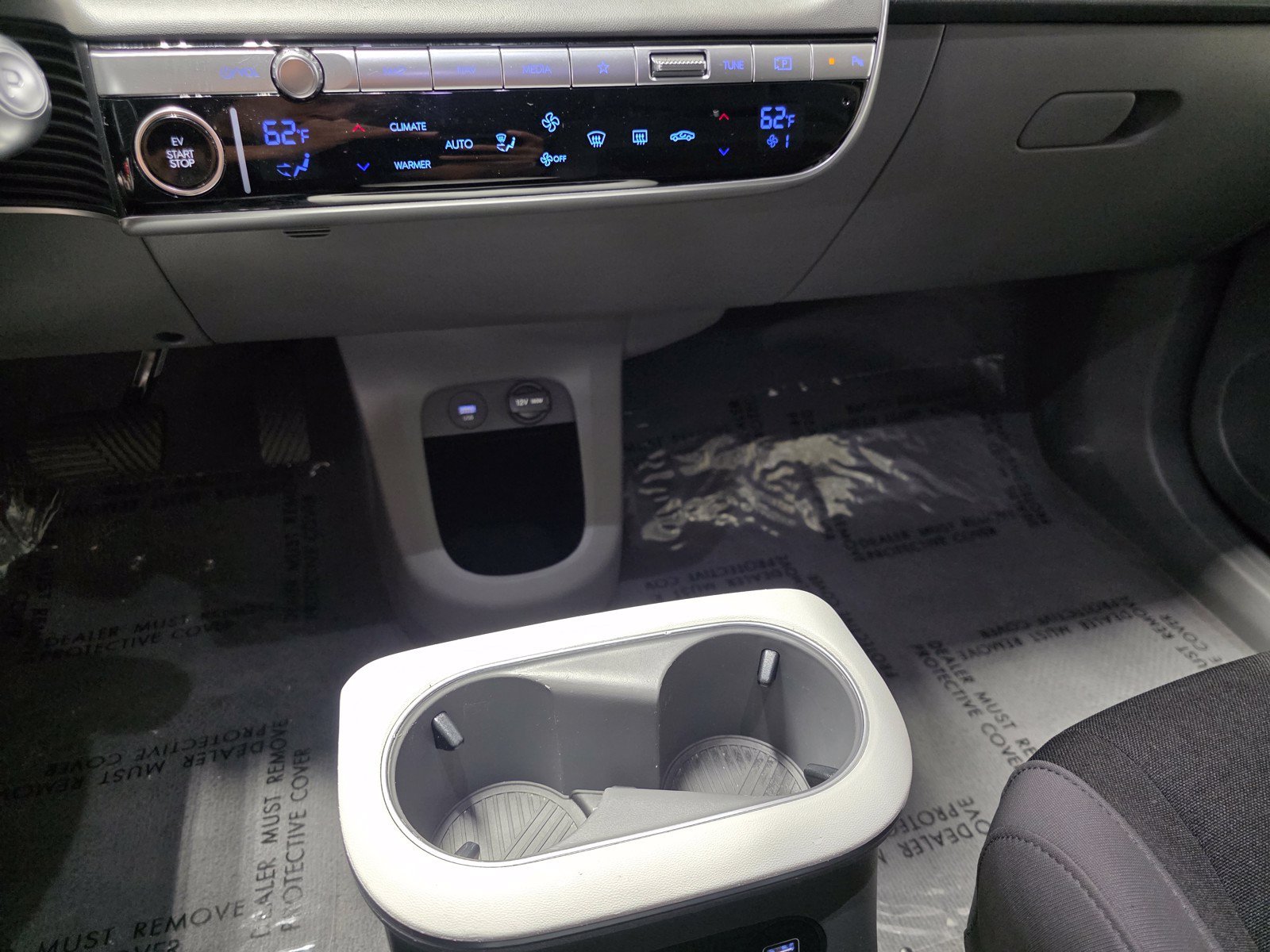 Used 2024 Digital Teal Hyundai SEL image 27