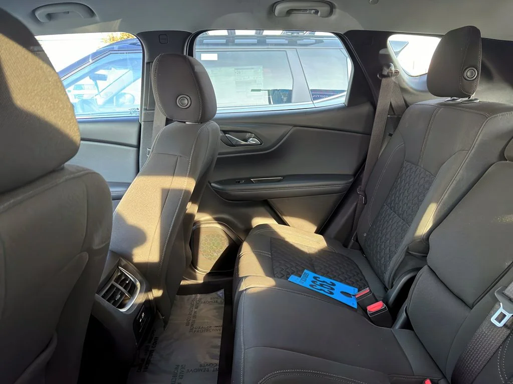 Used 2021 Black Chevrolet LT image 6