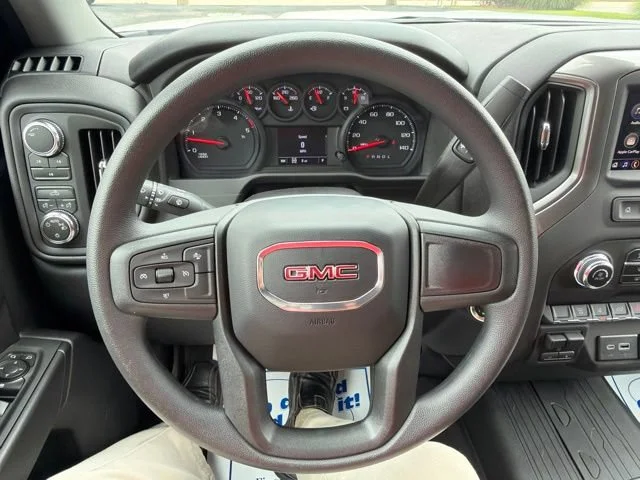 New 2026 Summit White GMC Pro image 31