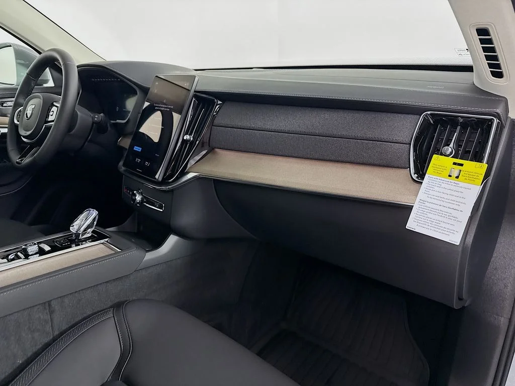 New 2026 Gray Metallic Volvo T8 Plus image 24