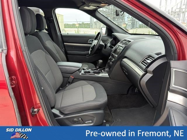 Used 2018 Red Ford XLT image 13