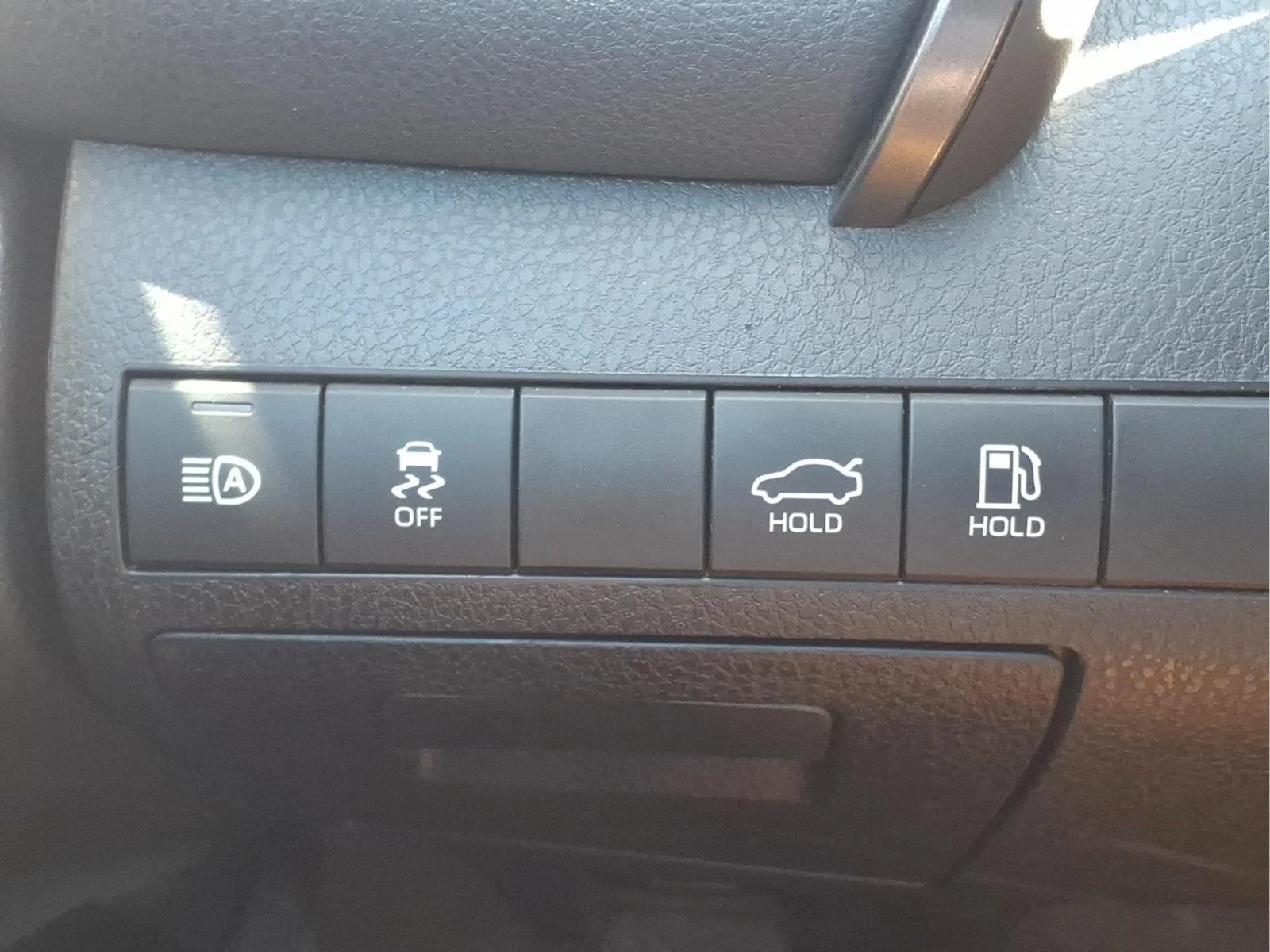Used 2020 Blue Toyota LE image 18