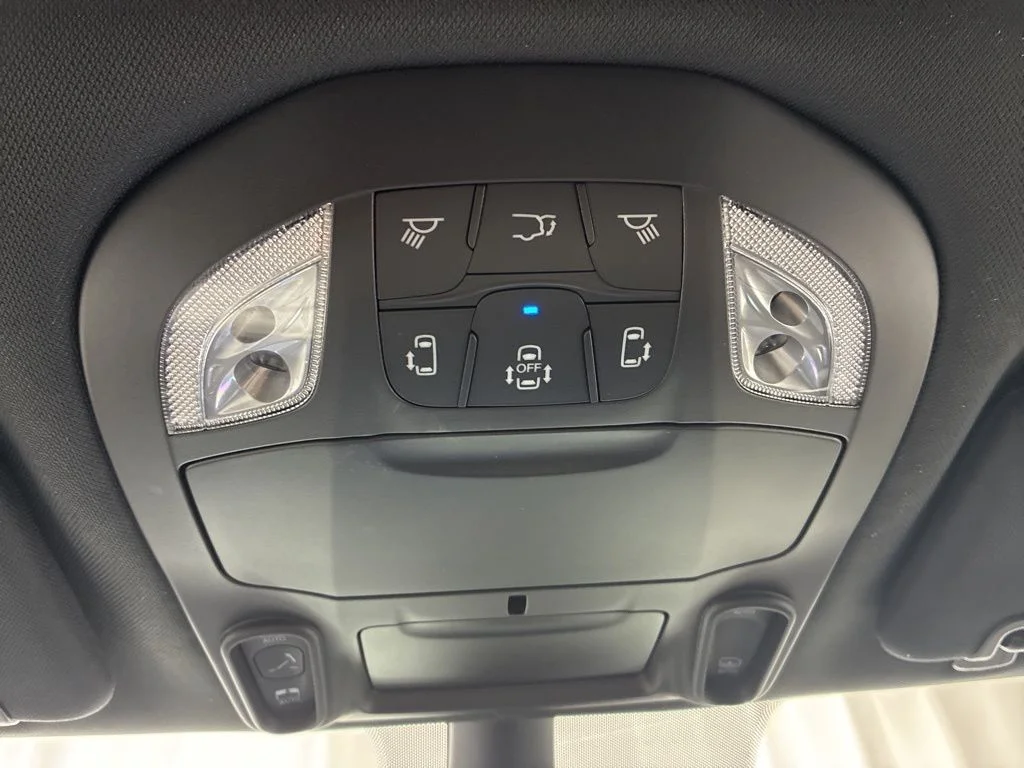 New 2026 White Chrysler Limited image 23