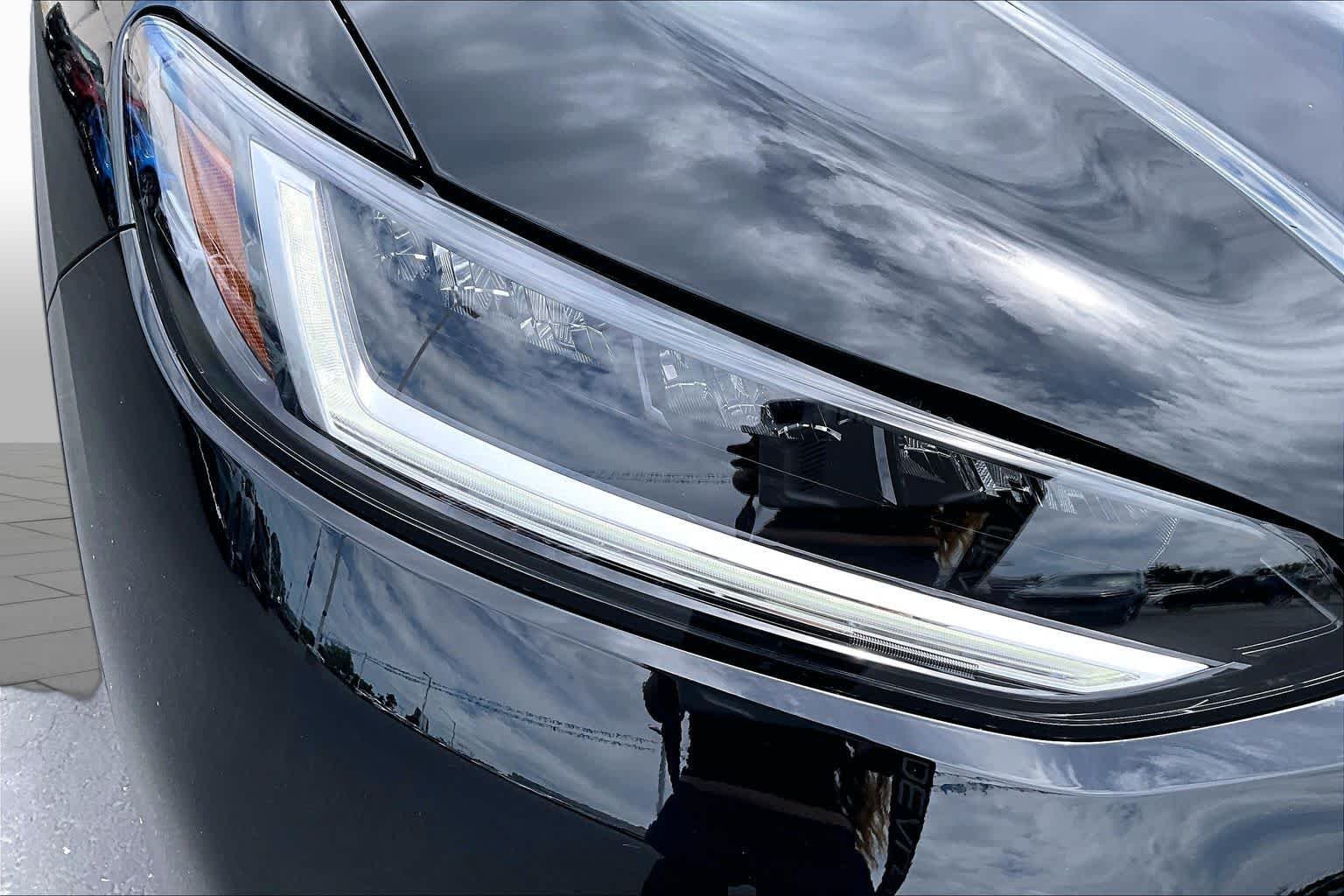 New 2027 Crystal Black Pearl Honda LX image 13