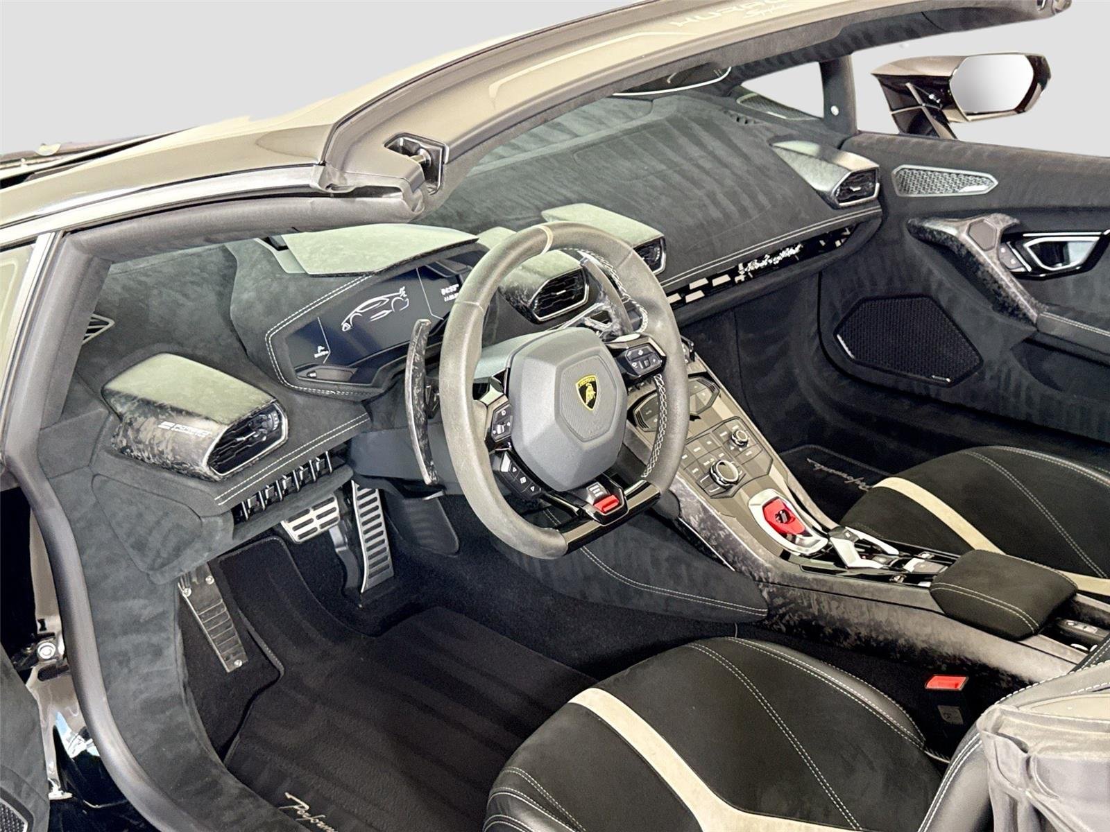 Used 2018 Nero Noctis Lamborghini Performante Spyder | Carbon Buckets | Branding Pkg image 15