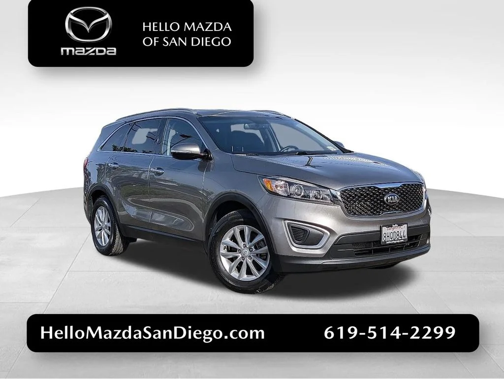 2018 Kia Sorento LX AT's photo