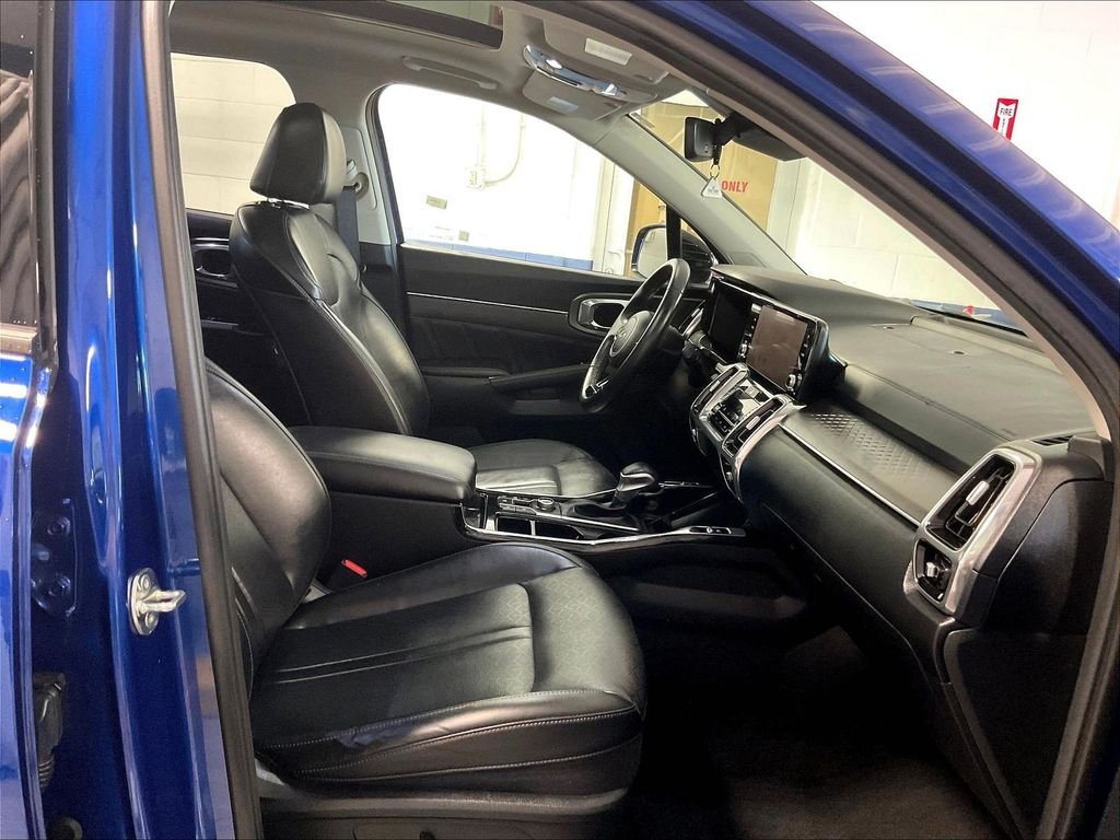 Used 2023 Blue Kia SX image 11