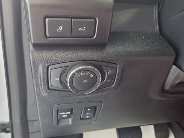 Used 2021 Silver Ford Limited image 31