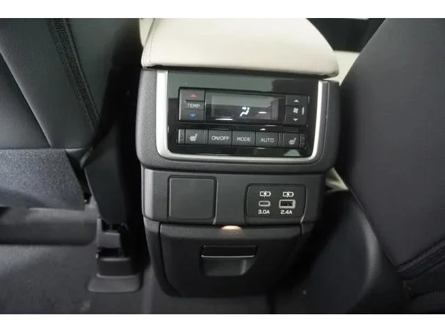 New 2026 SAPPHIRE BLUE PEARL Subaru Limited 7-Passenger image 26