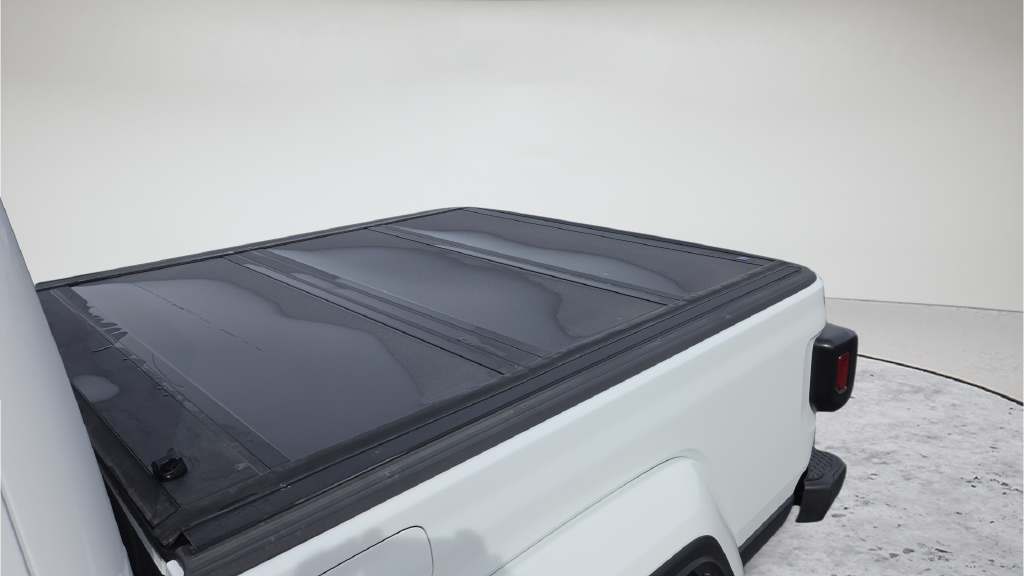 Used 2025 White Jeep Nighthawk image 40