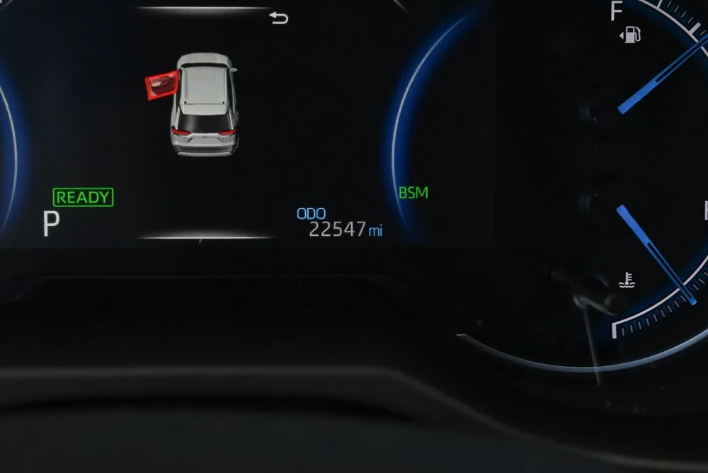 Used 2024 Silver Toyota XLE image 7