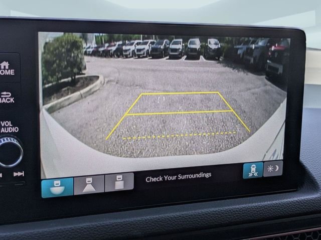 Used 2025 White Honda  image 23