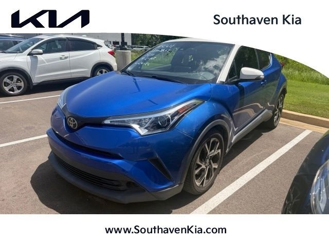 2019 Toyota C-HR XLE's photo