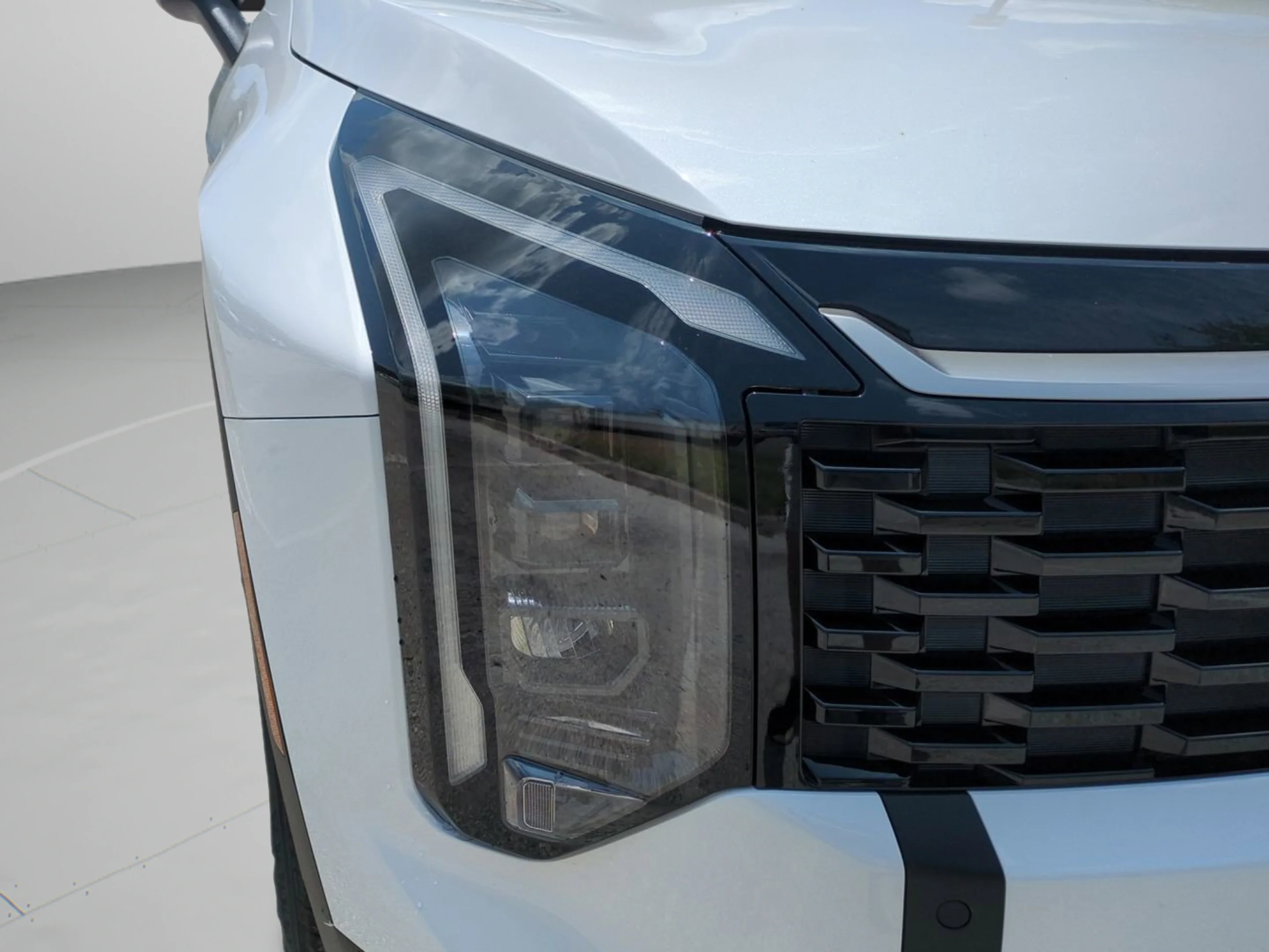 2026 Kia Sportage EX - Photo 10