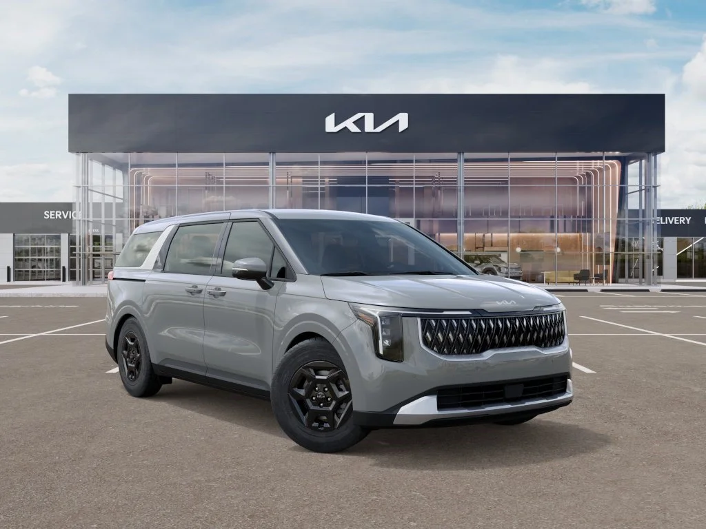 New 2027 Ceramic Silver Kia LXS image 8