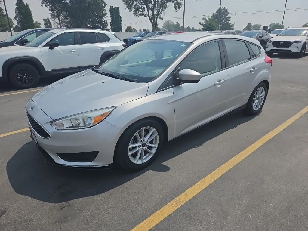 Used 2018 Silver Ford SE image 2