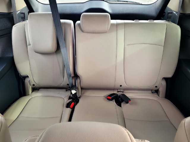 Used 2020  Honda Touring image 13